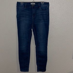 Cello Jeans. Super stretchy.